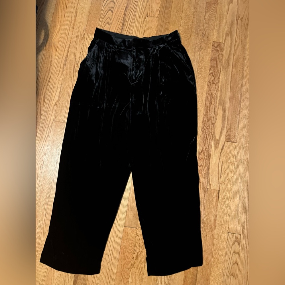 NWT Banana Republic Veluro Relaxed Black 
Velvet Pant size 12 - Picture 3 of 6